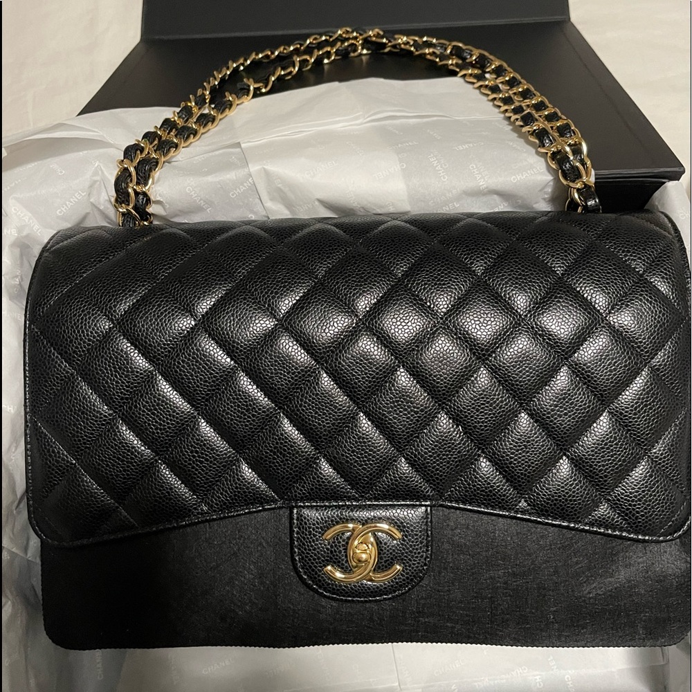 Authentic Chanel Timeless Classic Maxi DoubleFlap Caviar Leather w/Gold hardware